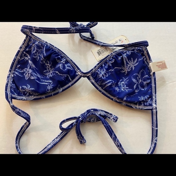 NWT Arizona Jean Company Swimsuit Top Small - Picture 2 of 7